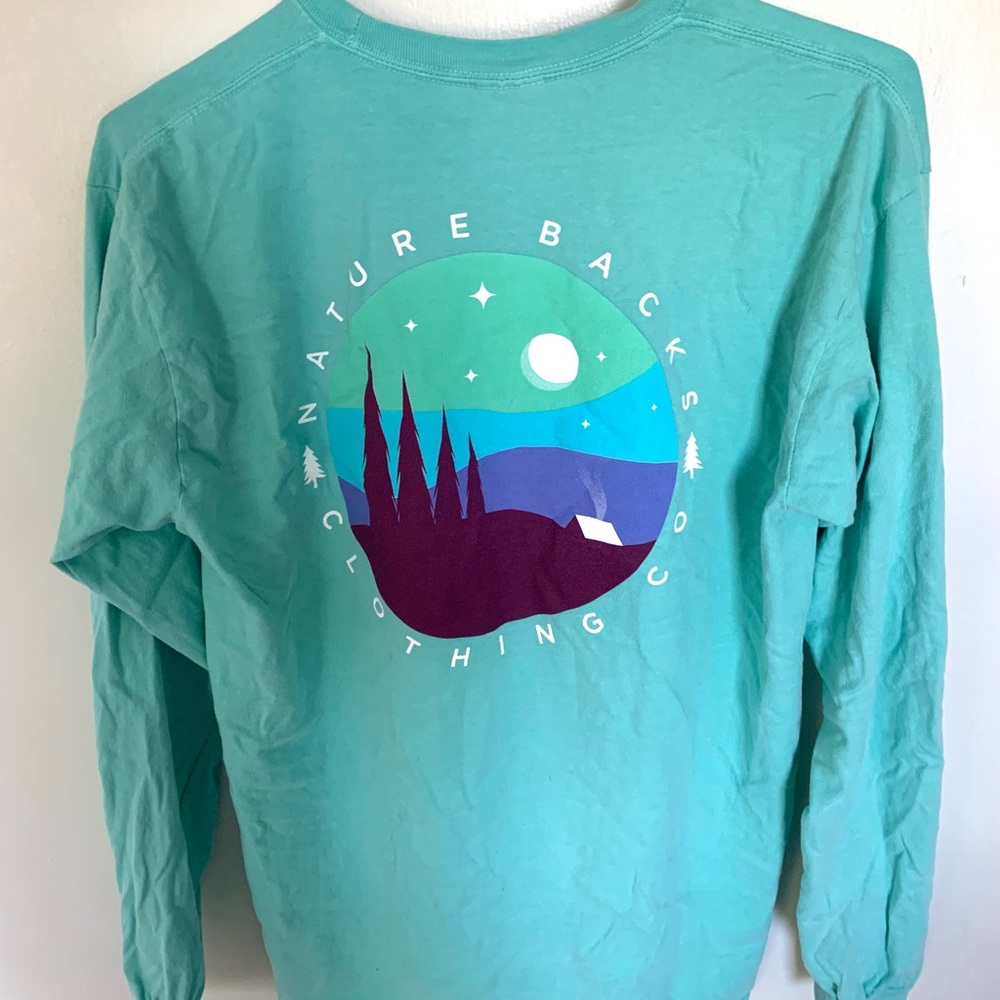 nature backs long sleeve!